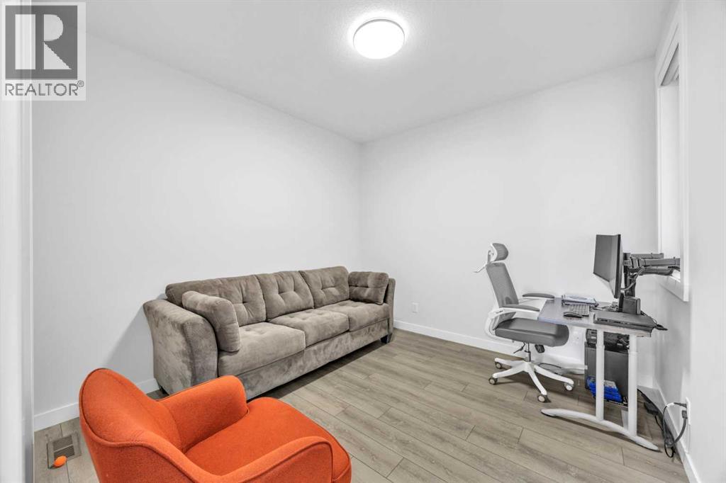 289 Corner Glen Way Ne, Calgary, Alberta  T3N 2P2 - Photo 10 - A2264776