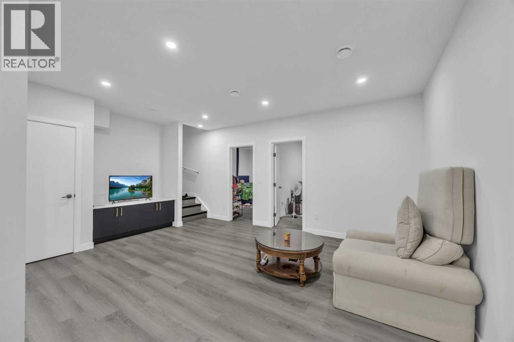 289 Corner Glen Way Ne, Calgary, Alberta  T3N 2P2 - Photo 43 - A2264776