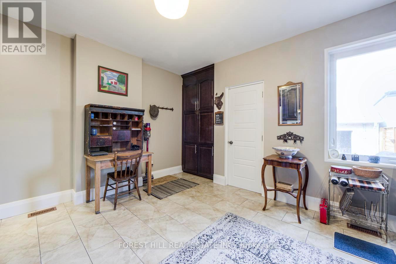 132 Hope Street, Toronto, Ontario  M6E 1K1 - Photo 19 - W12466778