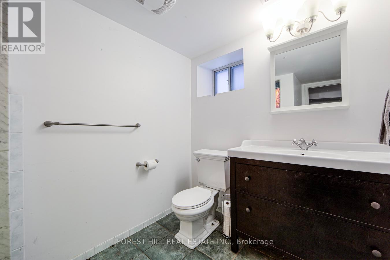132 Hope Street, Toronto, Ontario  M6E 1K1 - Photo 37 - W12466778