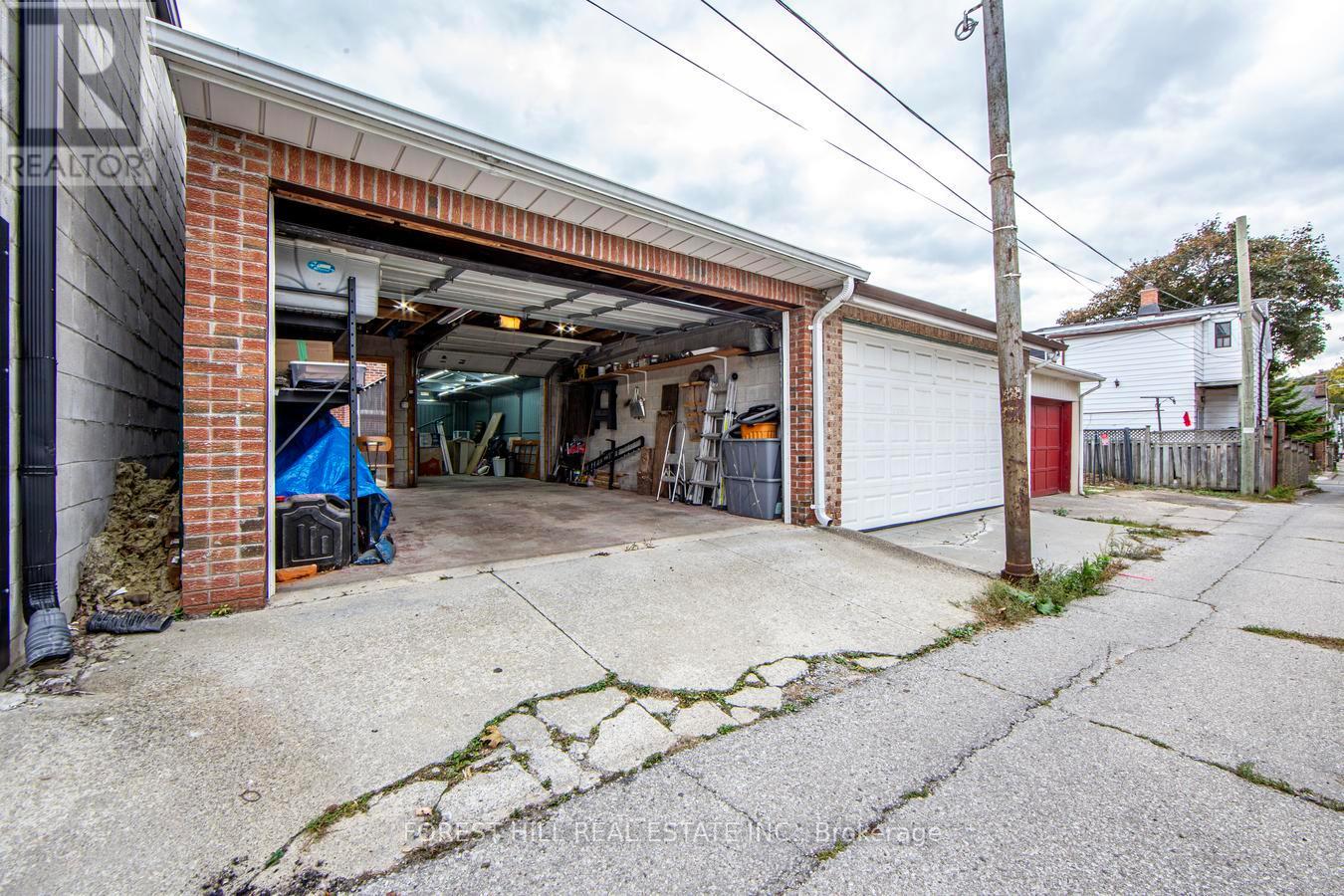 132 Hope Street, Toronto, Ontario  M6E 1K1 - Photo 41 - W12466778