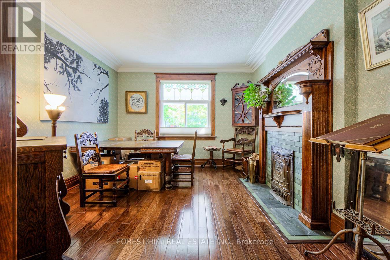 132 Hope Street, Toronto, Ontario  M6E 1K1 - Photo 9 - W12466778