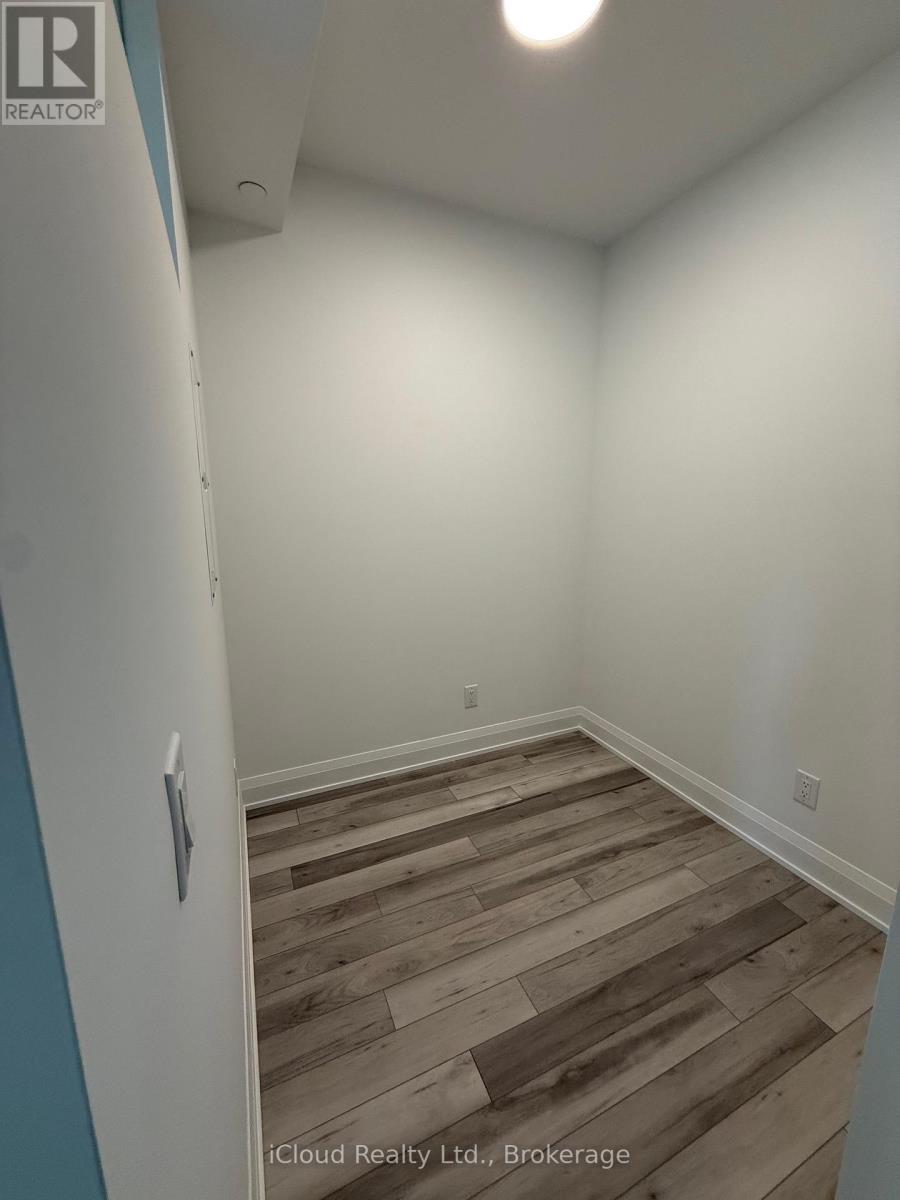 213 - 3250 Carding Mill Trail W, Oakville, Ontario  L6M 1R1 - Photo 13 - W12466782