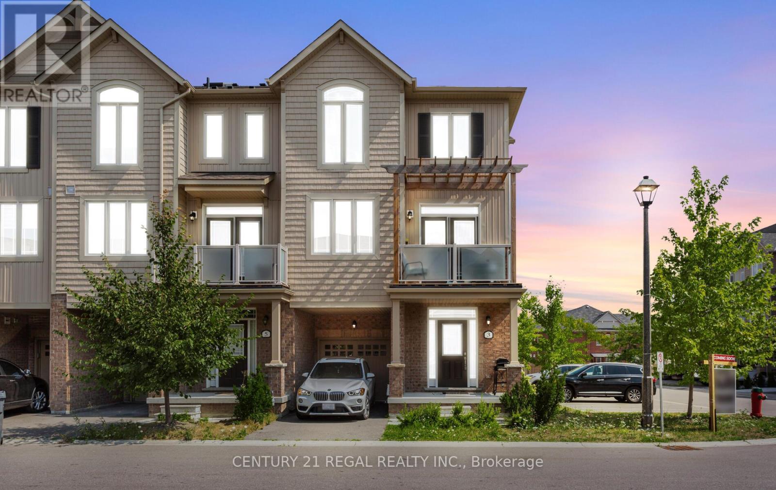 3 Glasson Lane S, Caledon, Ontario  L7C 4H2 - Photo 3 - W12466786