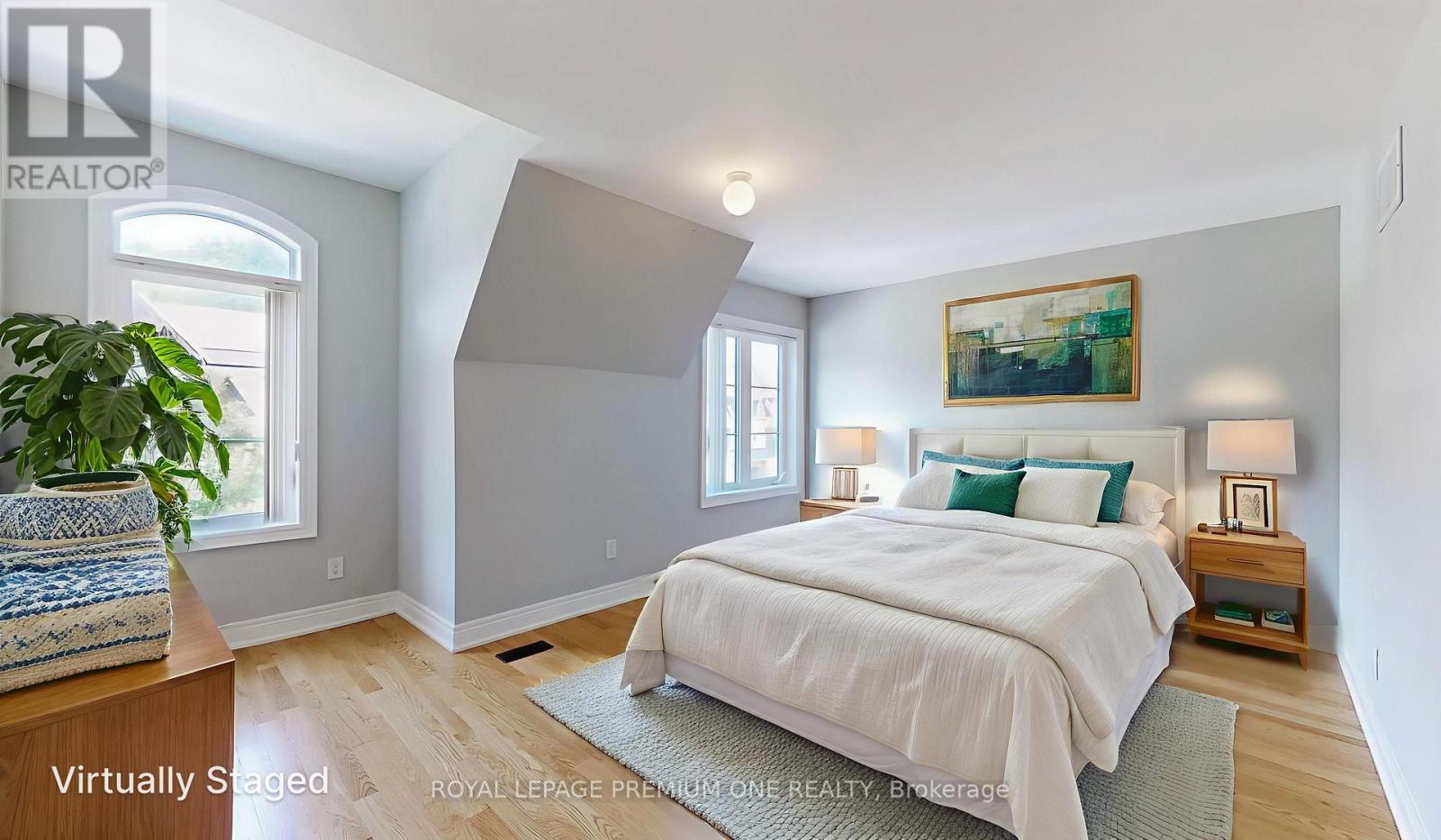 71 Dryden Way N, Toronto, Ontario  M9R 0B2 - Photo 7 - W12466804