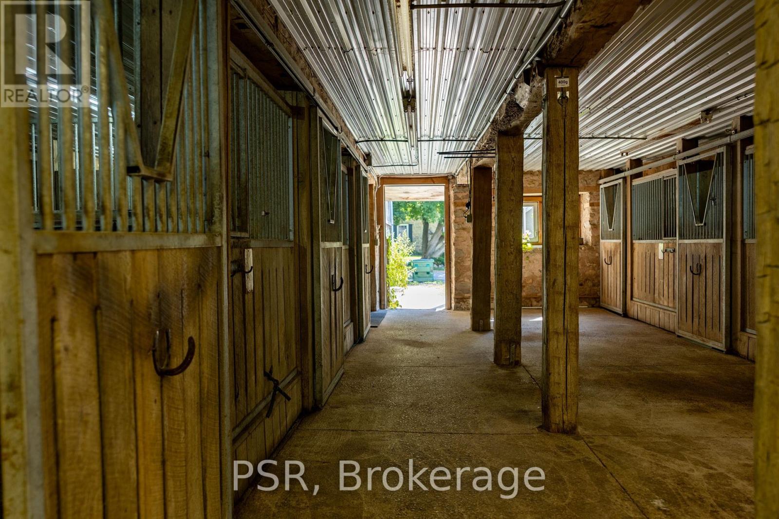 10520 Second Line, Milton, Ontario  L0P 1B0 - Photo 13 - W12466811