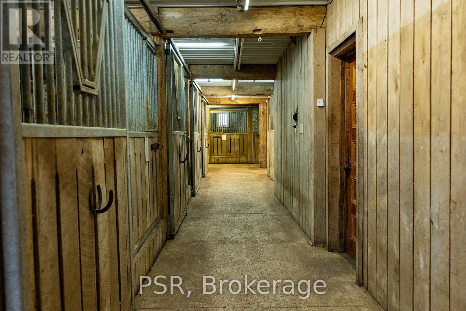 10520 Second Line, Milton, Ontario  L0P 1B0 - Photo 14 - W12466811