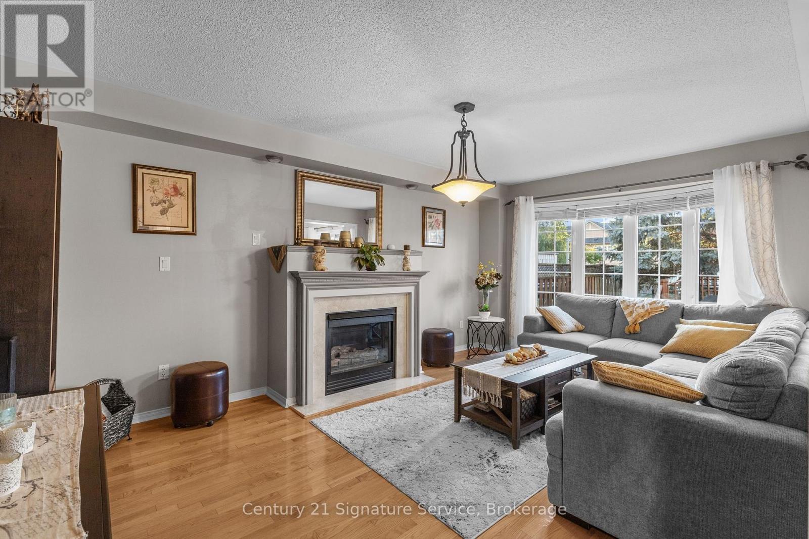 62 Penbridge Circle, Brampton (Fletcher's Meadow), Ontario  L7A 2P9 - Photo 14 - W12466834