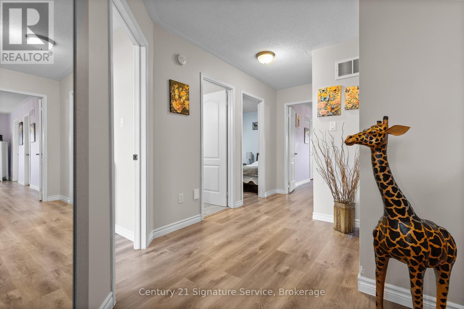 62 Penbridge Circle, Brampton (Fletcher's Meadow), Ontario  L7A 2P9 - Photo 17 - W12466834