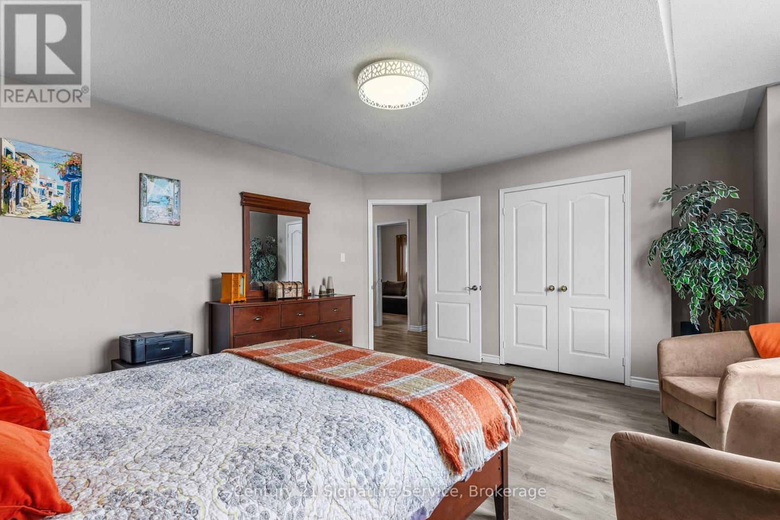 62 Penbridge Circle, Brampton (Fletcher's Meadow), Ontario  L7A 2P9 - Photo 19 - W12466834