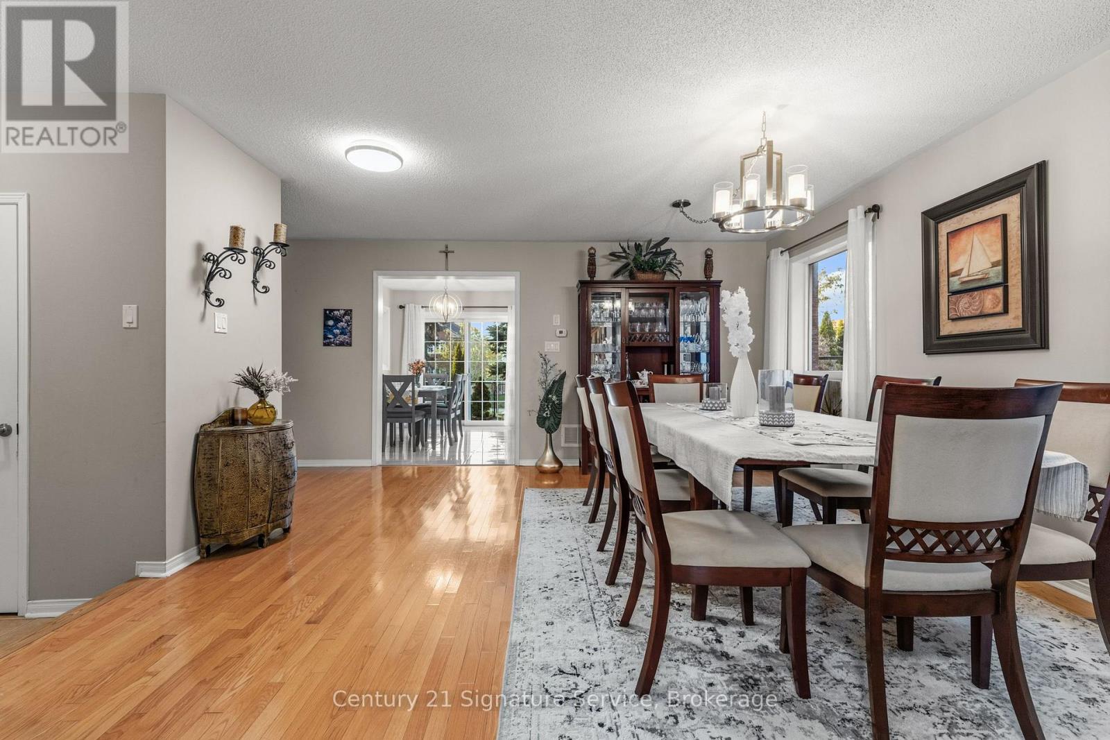 62 Penbridge Circle, Brampton (Fletcher's Meadow), Ontario  L7A 2P9 - Photo 7 - W12466834