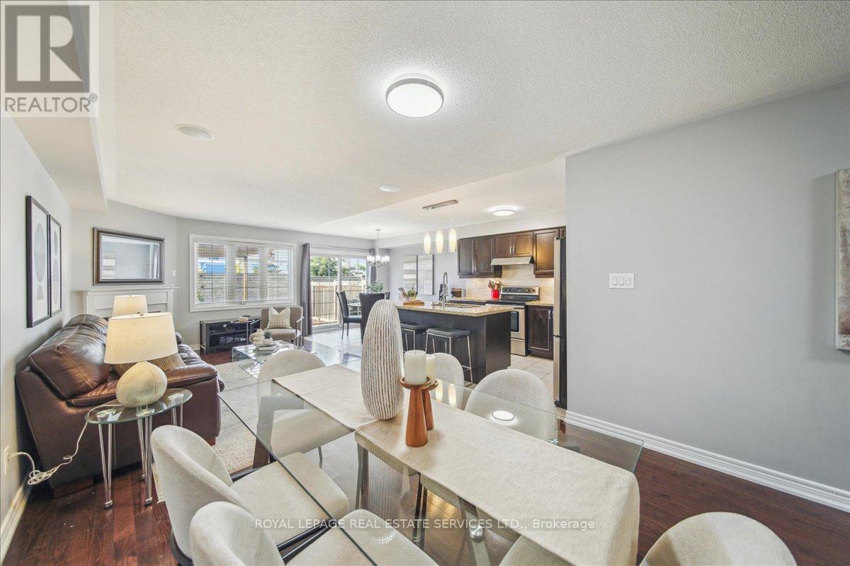 16 Beachville Circle, Brampton, Ontario  L6X 0V4 - Photo 11 - W12466841