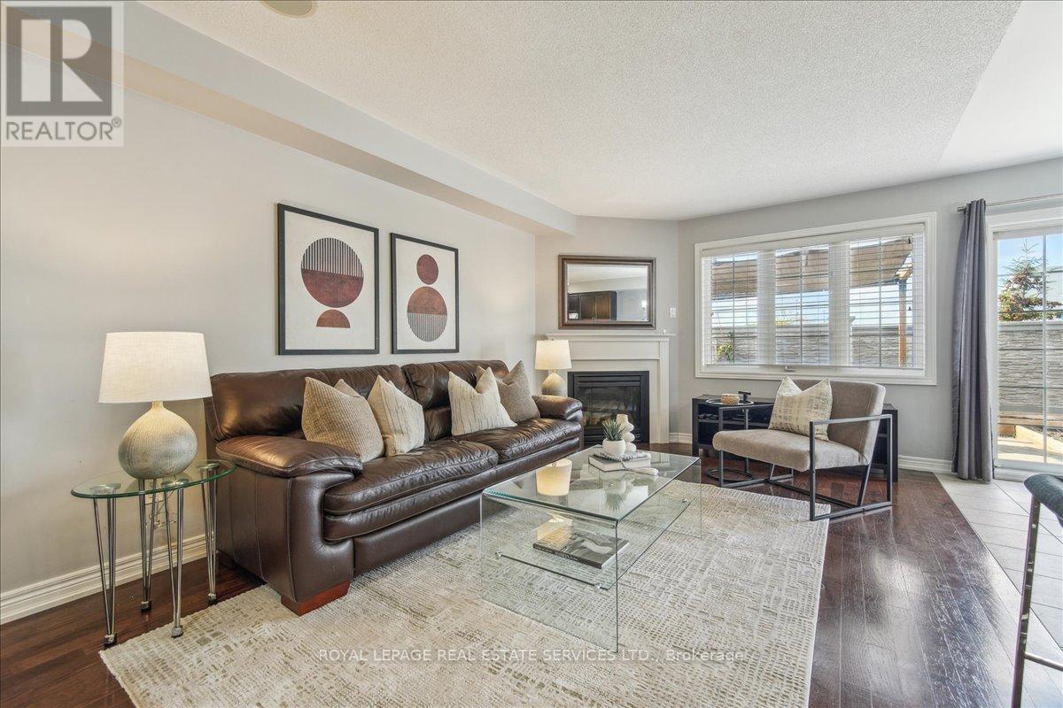 16 Beachville Circle, Brampton, Ontario  L6X 0V4 - Photo 12 - W12466841
