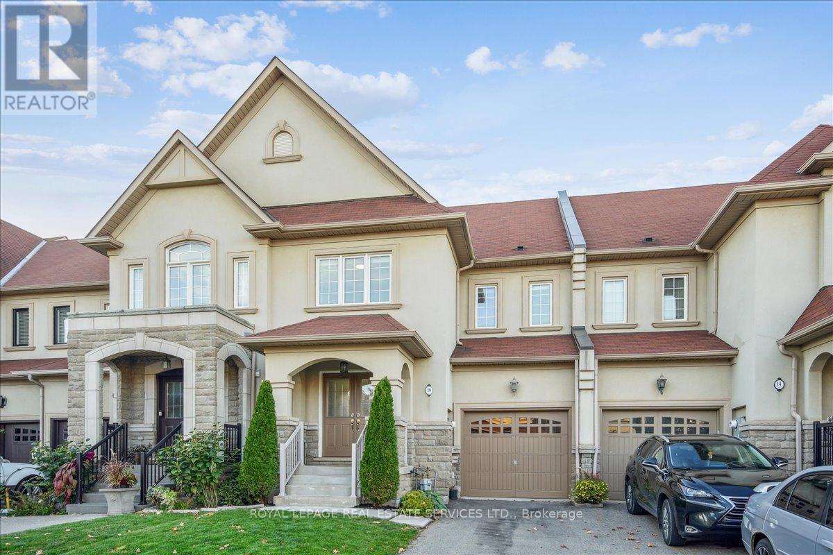 16 Beachville Circle, Brampton, Ontario  L6X 0V4 - Photo 2 - W12466841