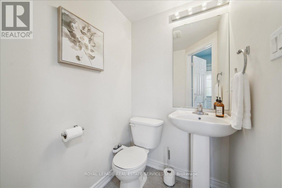 16 Beachville Circle, Brampton, Ontario  L6X 0V4 - Photo 22 - W12466841