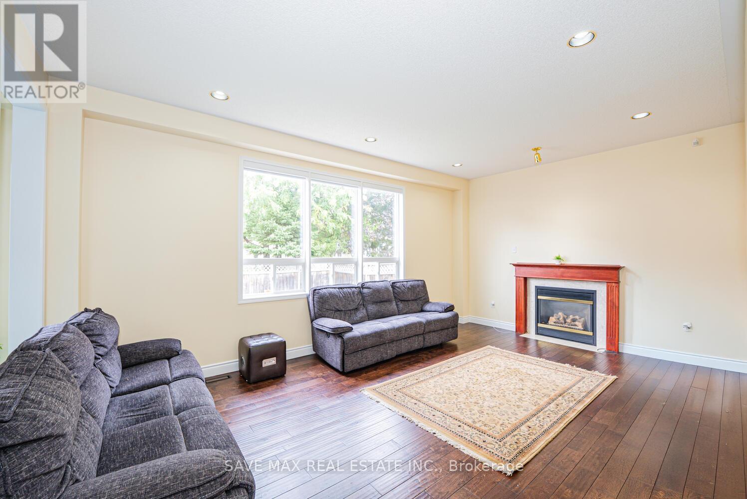 20 Binnery Drive, Brampton, Ontario  L6P 1A3 - Photo 12 - W12466850