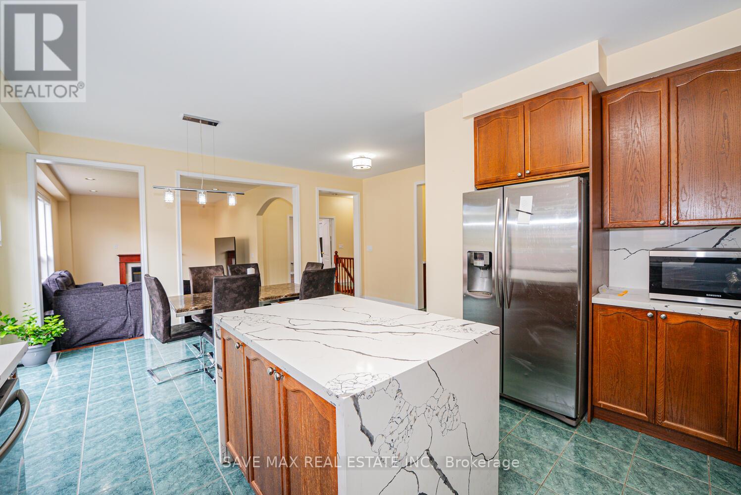 20 Binnery Drive, Brampton, Ontario  L6P 1A3 - Photo 16 - W12466850