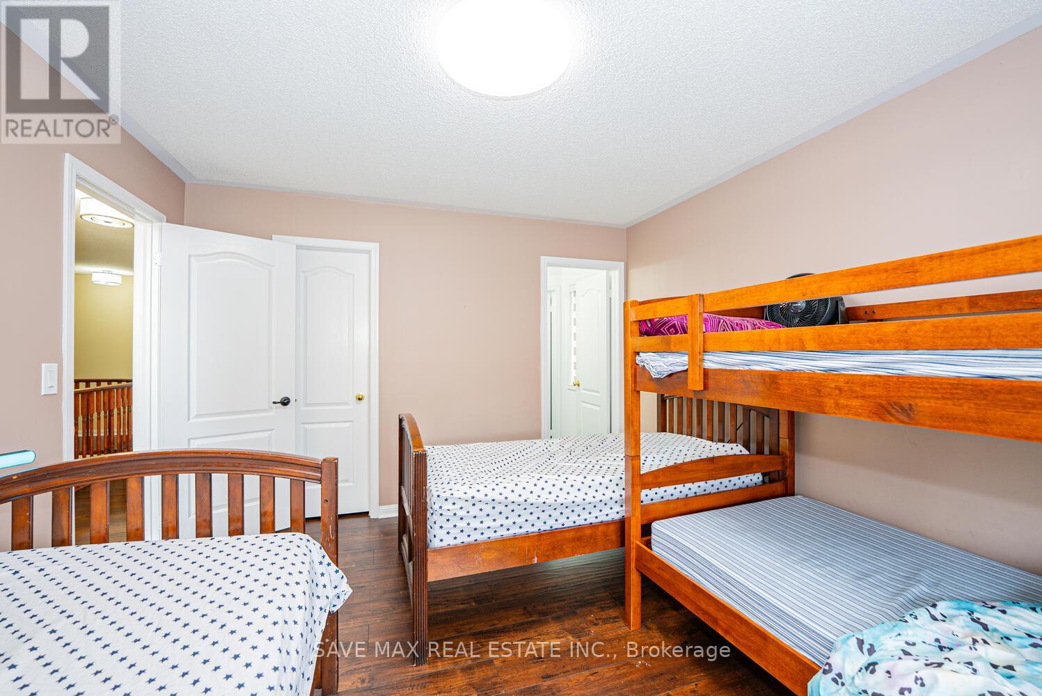 20 Binnery Drive, Brampton, Ontario  L6P 1A3 - Photo 24 - W12466850
