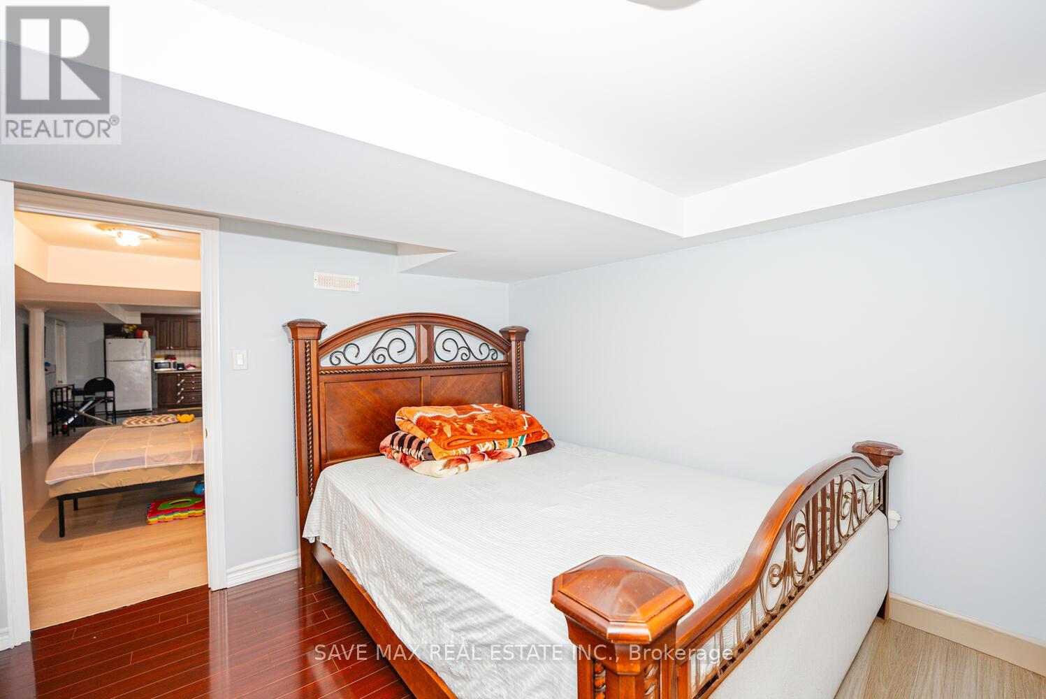 20 Binnery Drive, Brampton, Ontario  L6P 1A3 - Photo 38 - W12466850