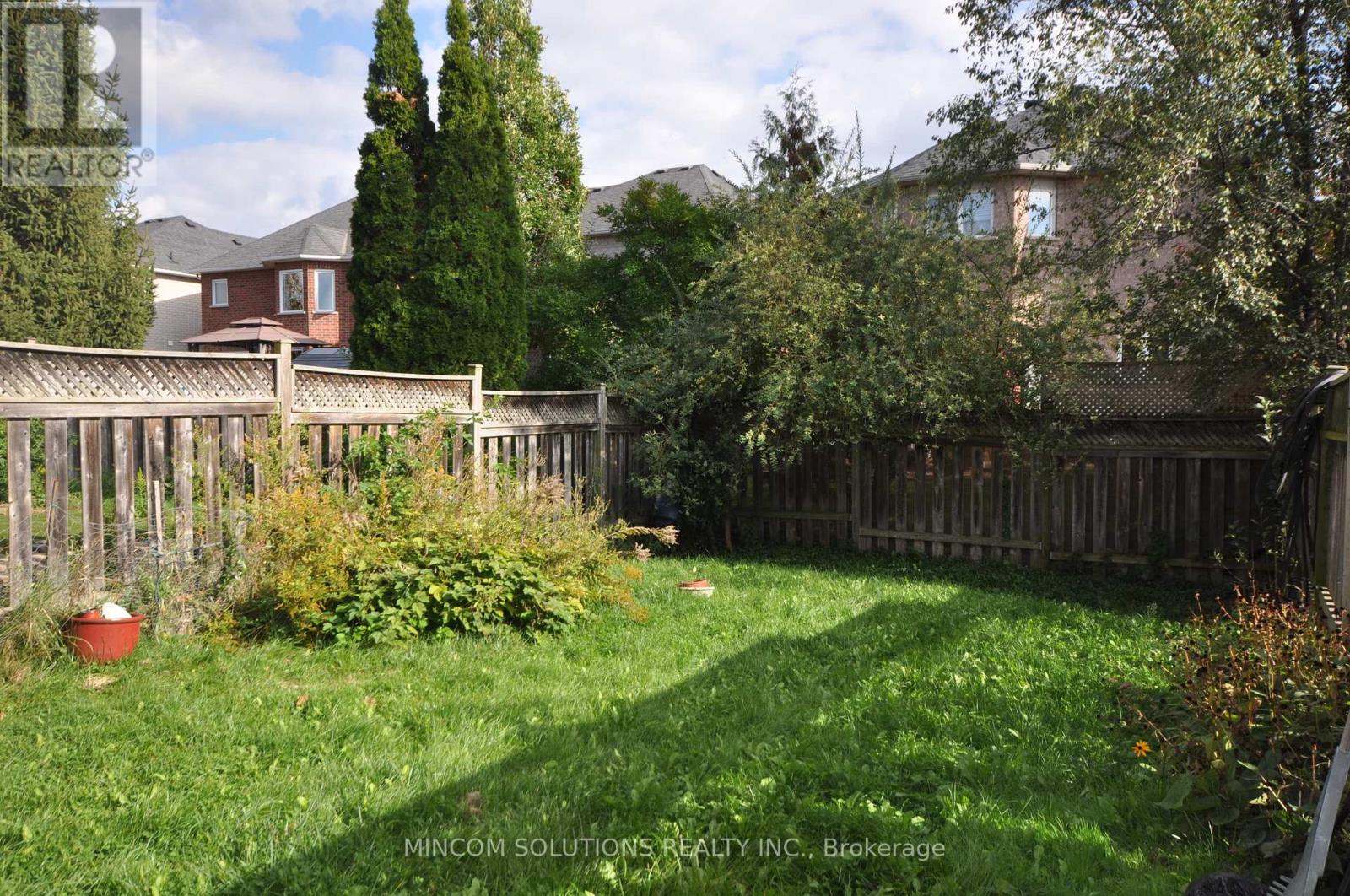 7665 Doverwood Drive, Mississauga, Ontario  L5N 8J2 - Photo 19 - W12466858