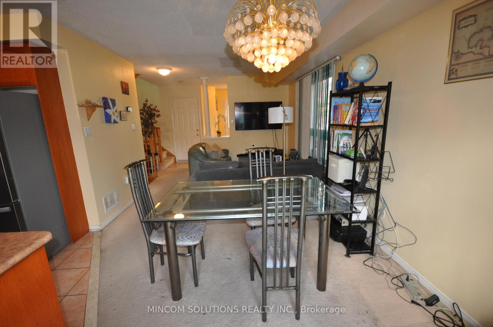 7665 Doverwood Drive, Mississauga, Ontario  L5N 8J2 - Photo 2 - W12466858