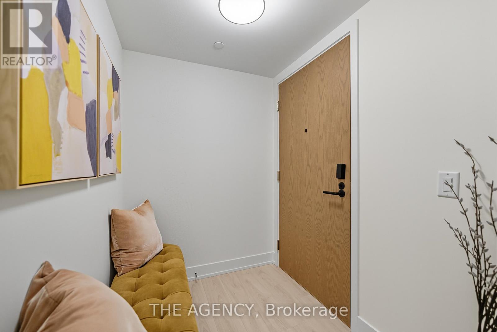 508 - 10 Eva Road, Toronto, Ontario  M9C 0B3 - Photo 2 - W12466883