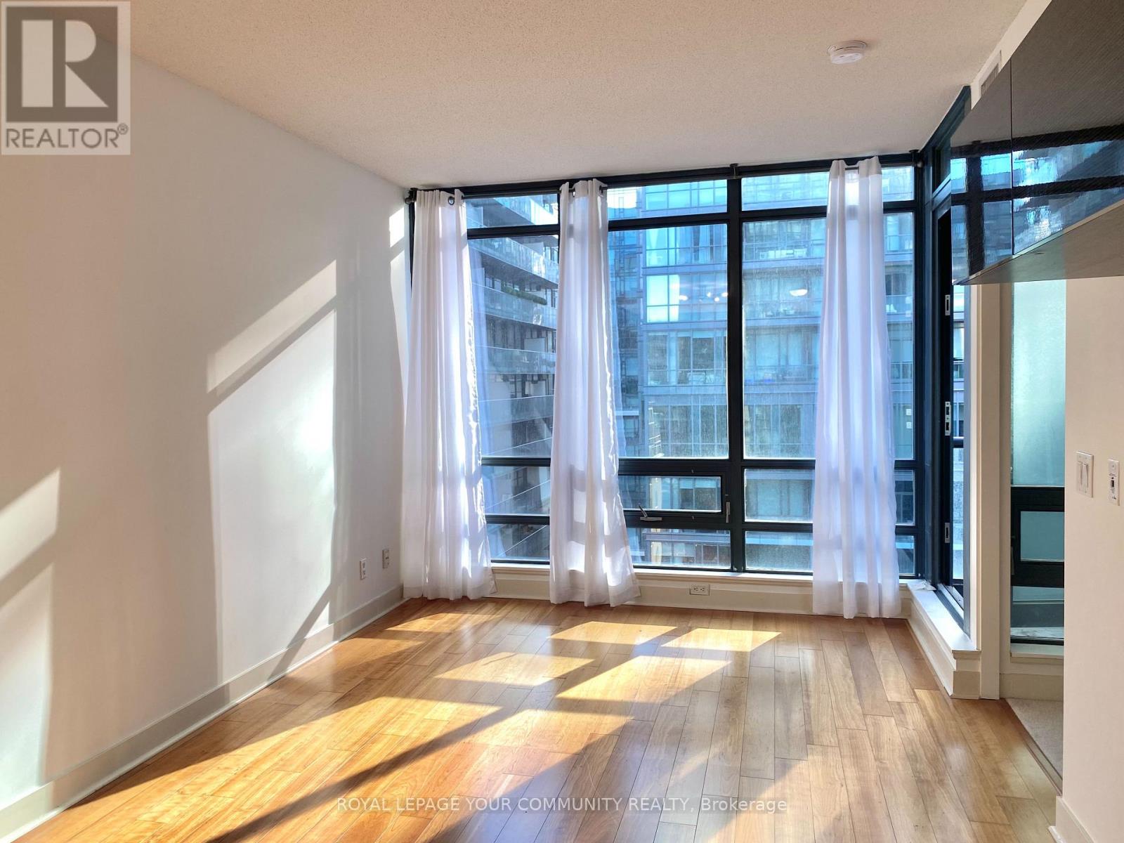 903 - 438 King Street W, Toronto, Ontario  M5V 3T9 - Photo 6 - C12459907