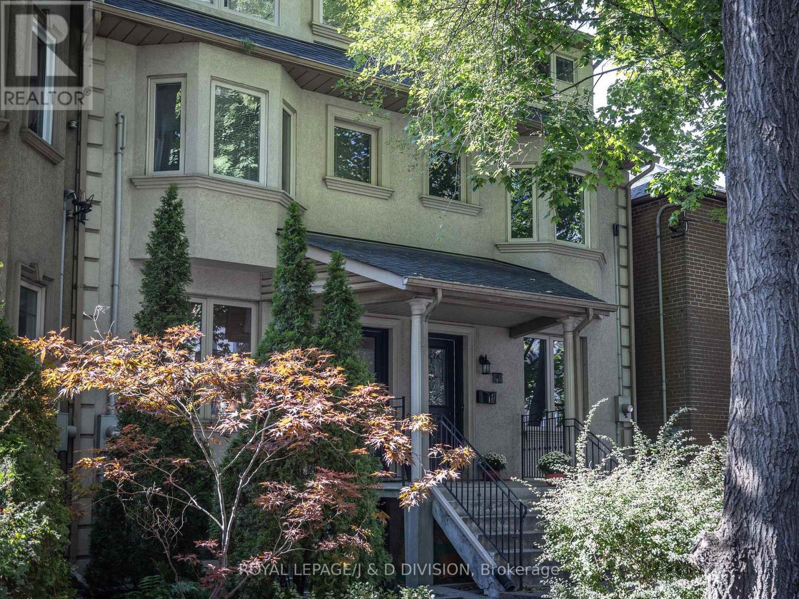74 LEWIS STREET, Toronto, Ontario
