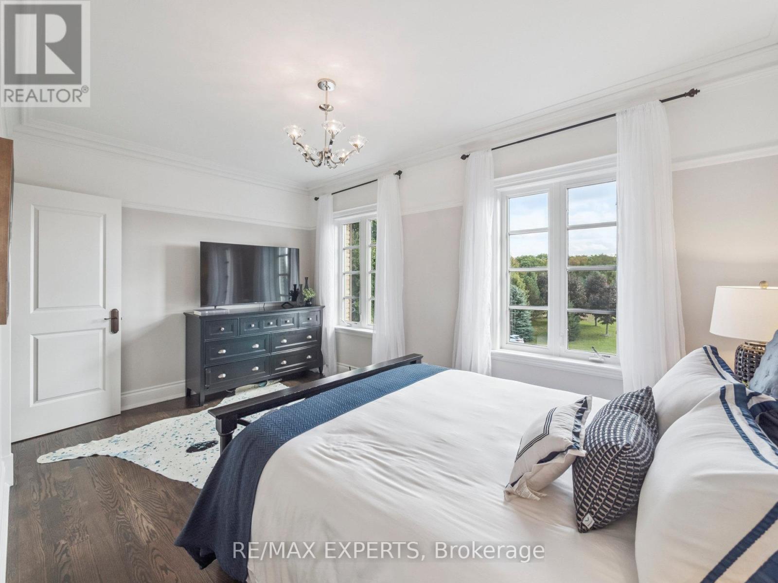 105 Eden Vale Drive Se, King, Ontario  L7B 1L9 - Photo 23 - N12465868