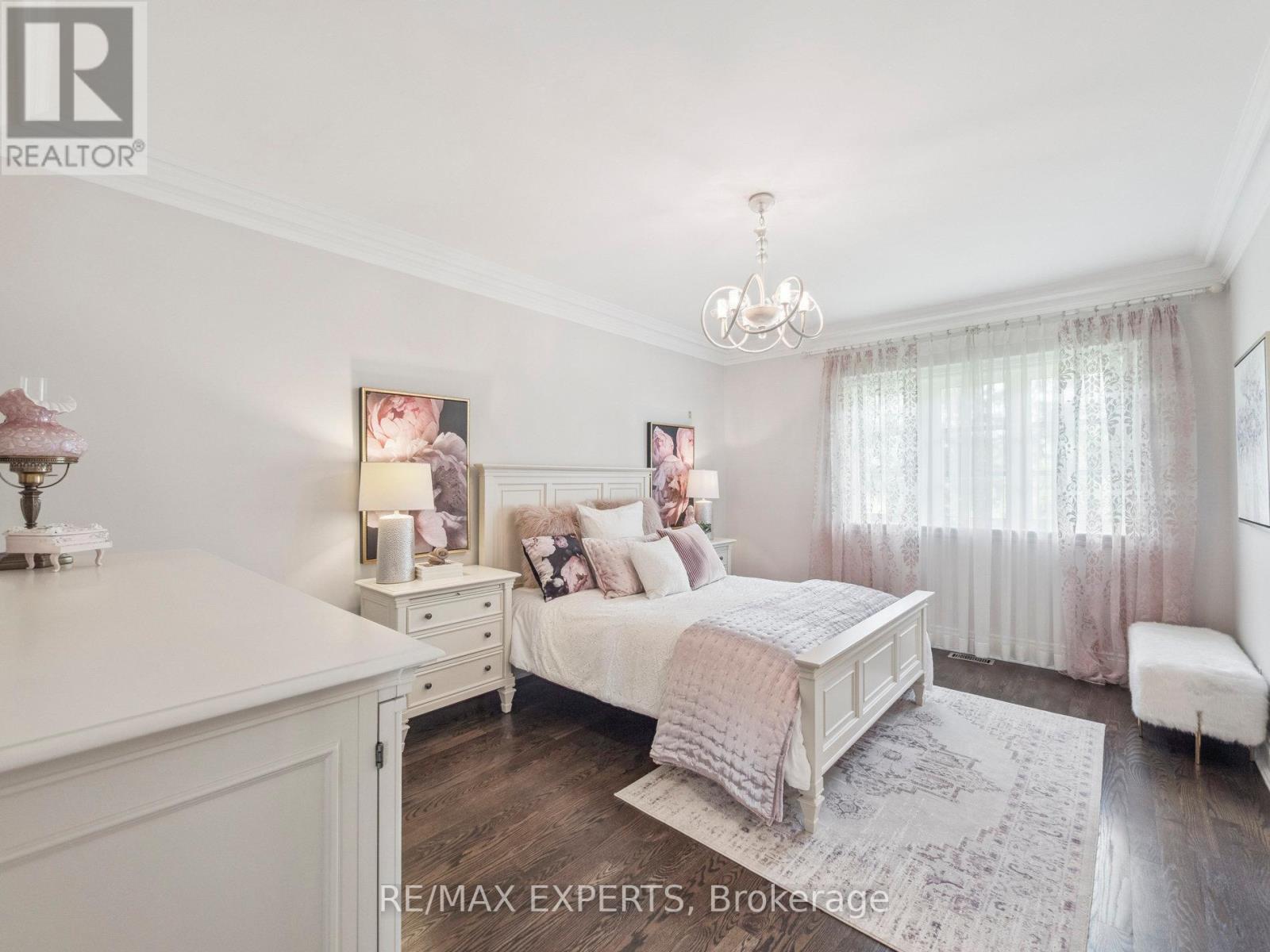 105 Eden Vale Drive Se, King, Ontario  L7B 1L9 - Photo 25 - N12465868