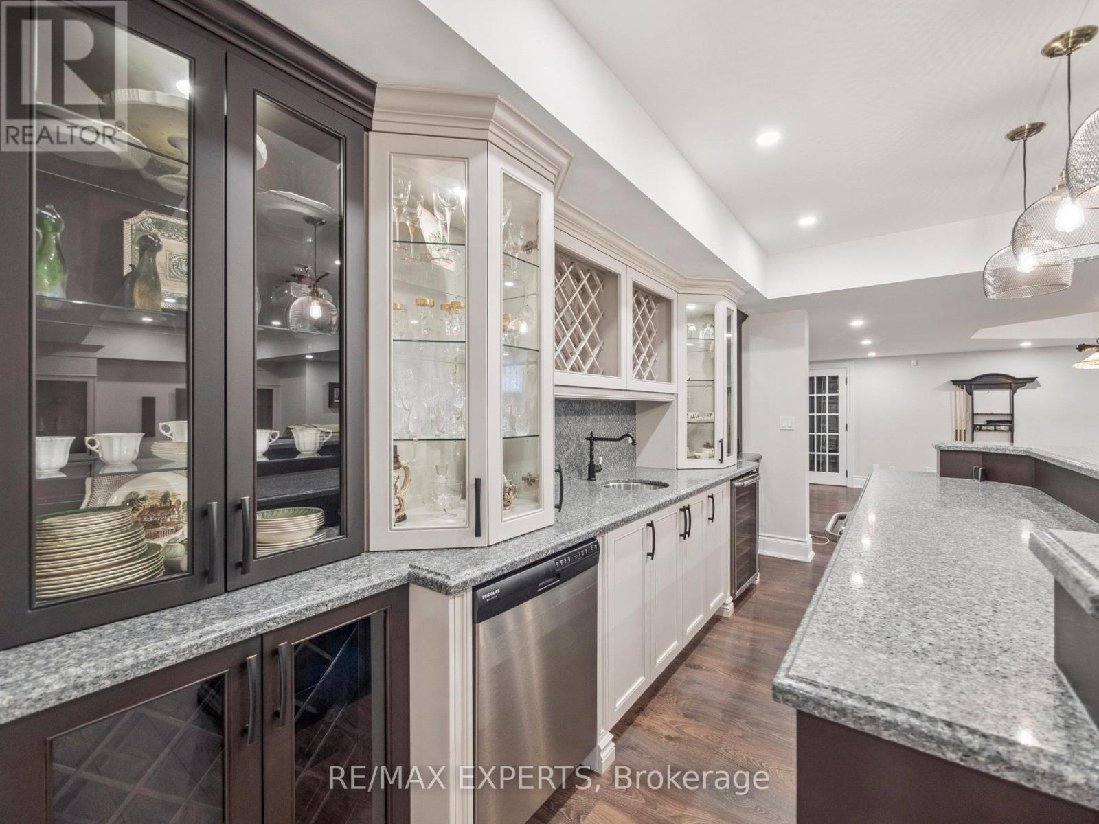 105 Eden Vale Drive Se, King, Ontario  L7B 1L9 - Photo 38 - N12465868