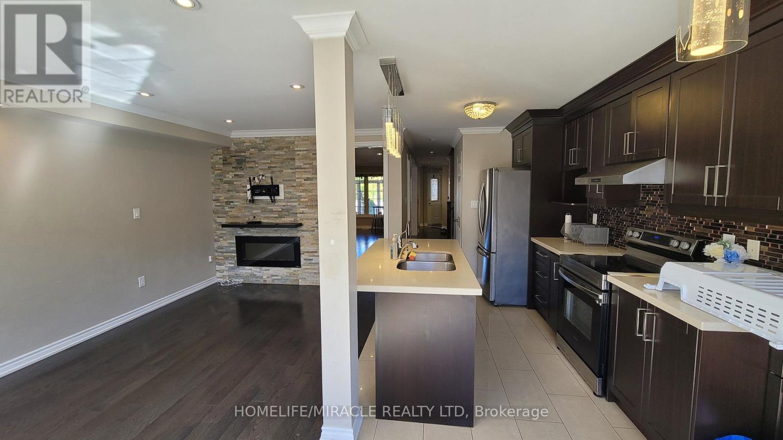 Upper Home - 5794 Gant Crescent, Mississauga, Ontario  L5V 2T5 - Photo 16 - W12465627