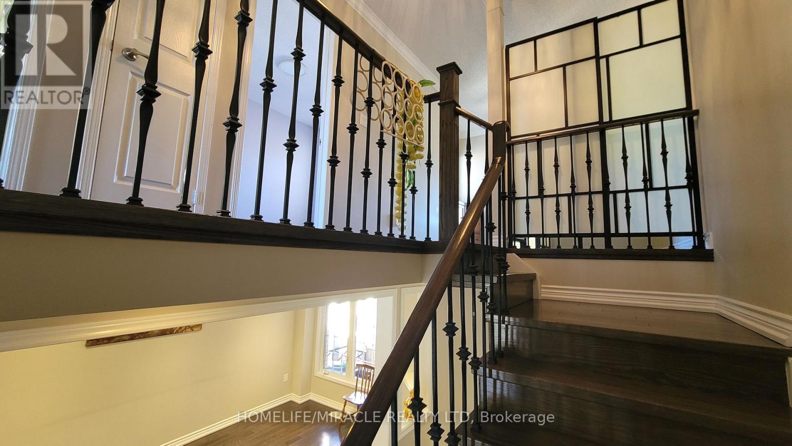 Upper Home - 5794 Gant Crescent, Mississauga, Ontario  L5V 2T5 - Photo 22 - W12465627