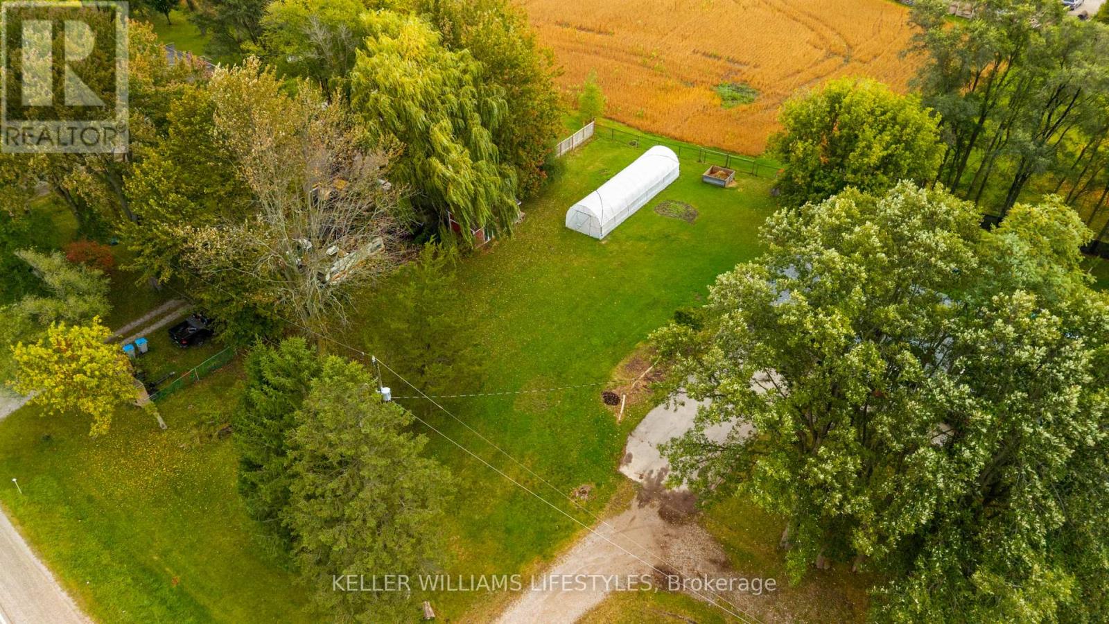 8749 Longwoods Road, Strathroy-Caradoc, Ontario  N0L 1W0 - Photo 10 - X12466901