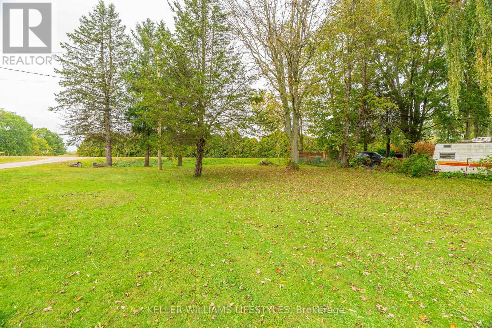 8749 Longwoods Road, Strathroy-Caradoc, Ontario  N0L 1W0 - Photo 11 - X12466901