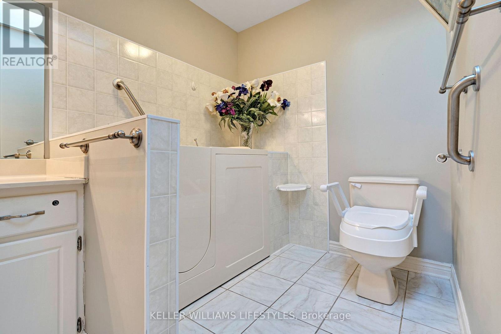 28 - 163 Pine Valley Drive, London South, Ontario  N6J 4R4 - Photo 25 - X12466921