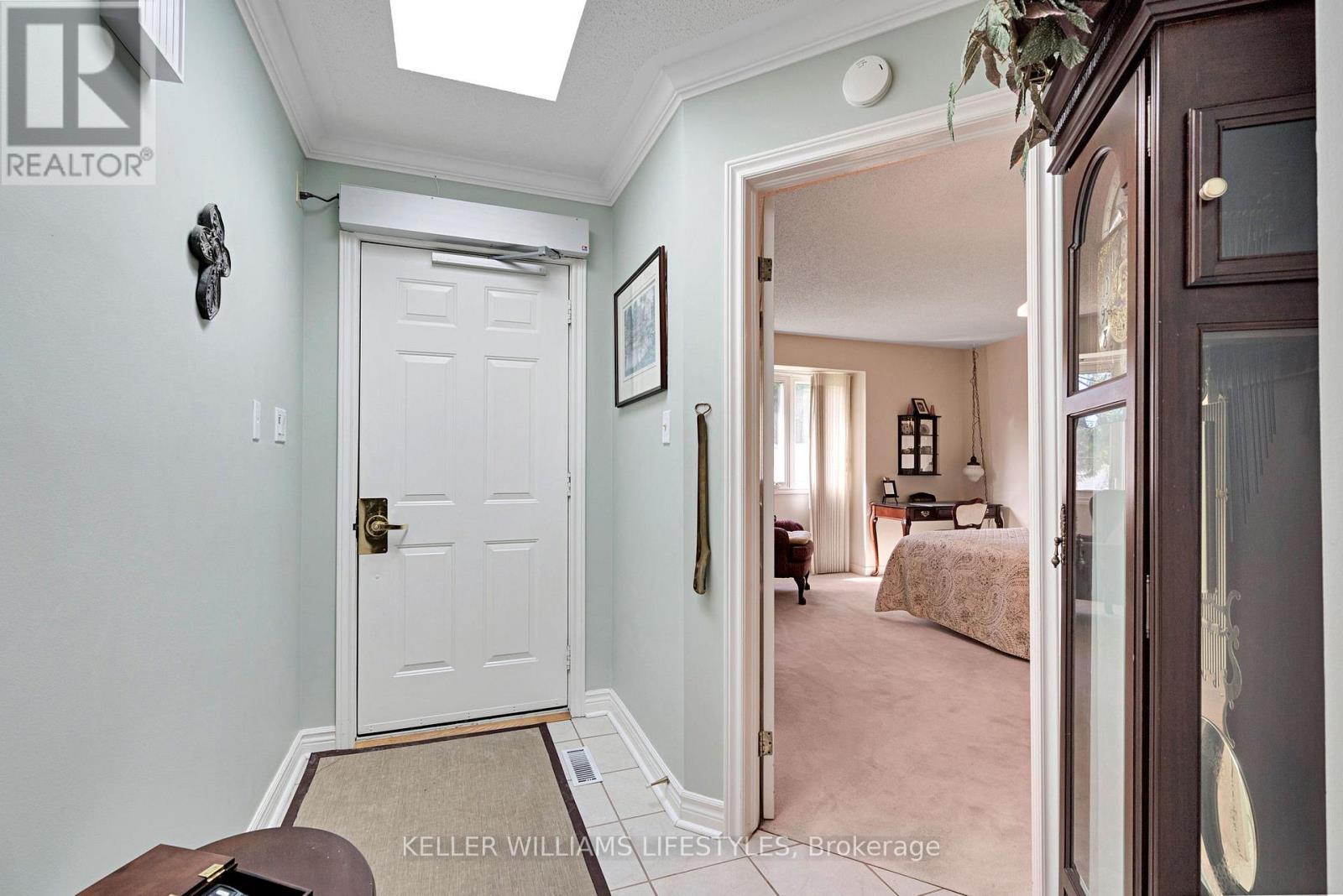 28 - 163 Pine Valley Drive, London South, Ontario  N6J 4R4 - Photo 7 - X12466921