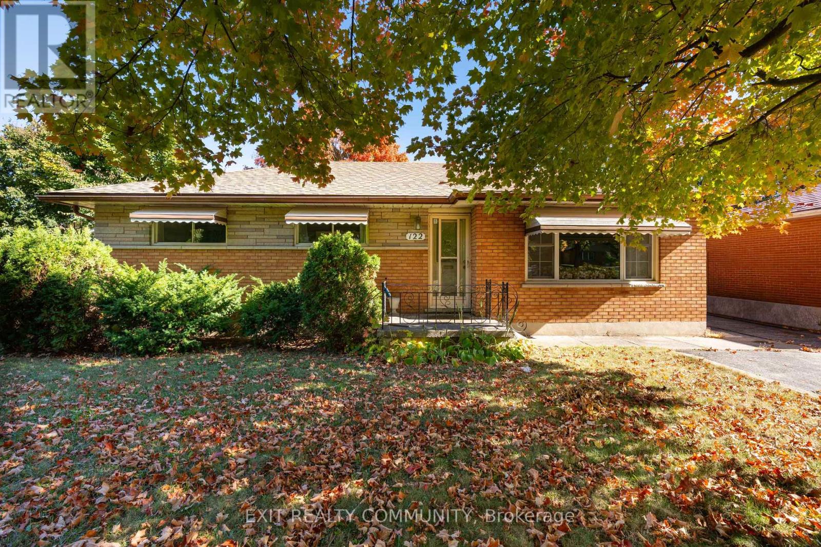 122 MARK STREET, London East, Ontario