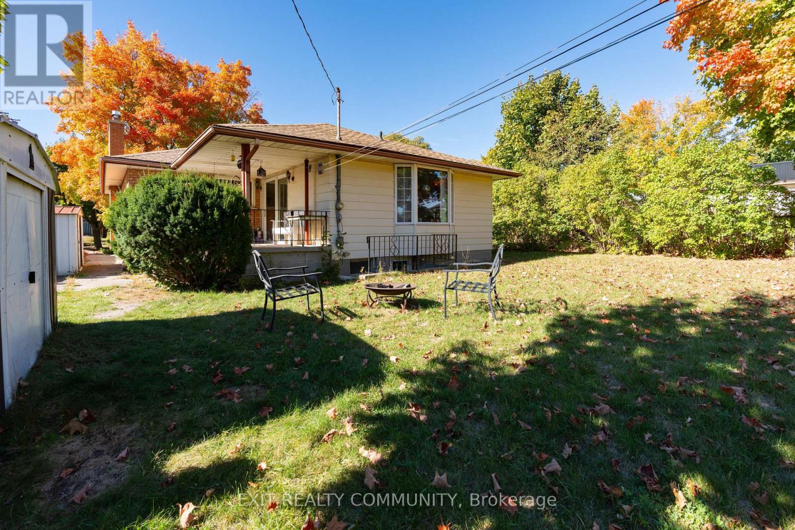 122 Mark Street, London East, Ontario  N5V 2G9 - Photo 10 - X12466926