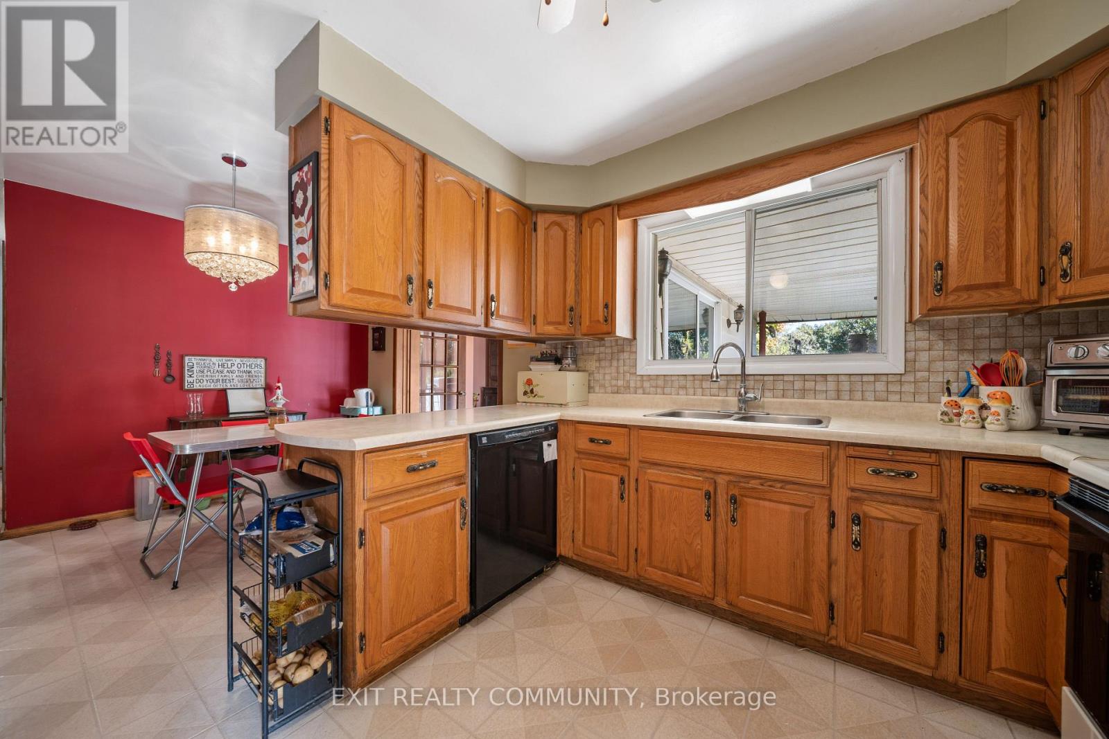 122 Mark Street, London East, Ontario  N5V 2G9 - Photo 15 - X12466926