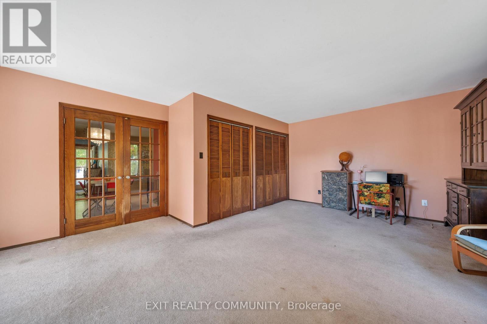 122 Mark Street, London East, Ontario  N5V 2G9 - Photo 18 - X12466926