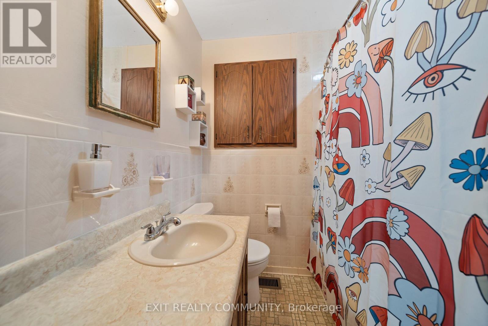 122 Mark Street, London East, Ontario  N5V 2G9 - Photo 23 - X12466926