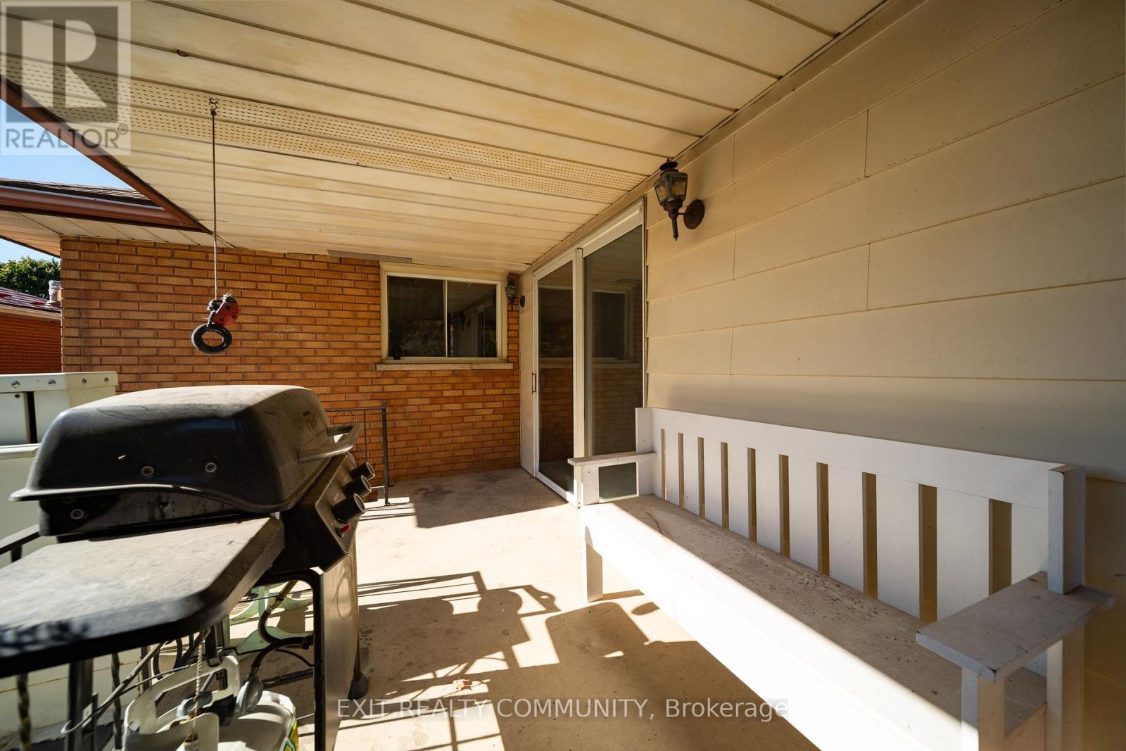 122 Mark Street, London East, Ontario  N5V 2G9 - Photo 9 - X12466926