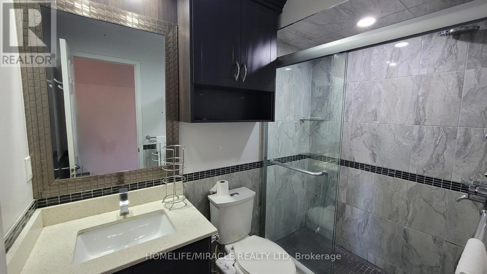 Upper Home - 5794 Gant Crescent, Mississauga, Ontario  L5V 2T5 - Photo 31 - W12465627