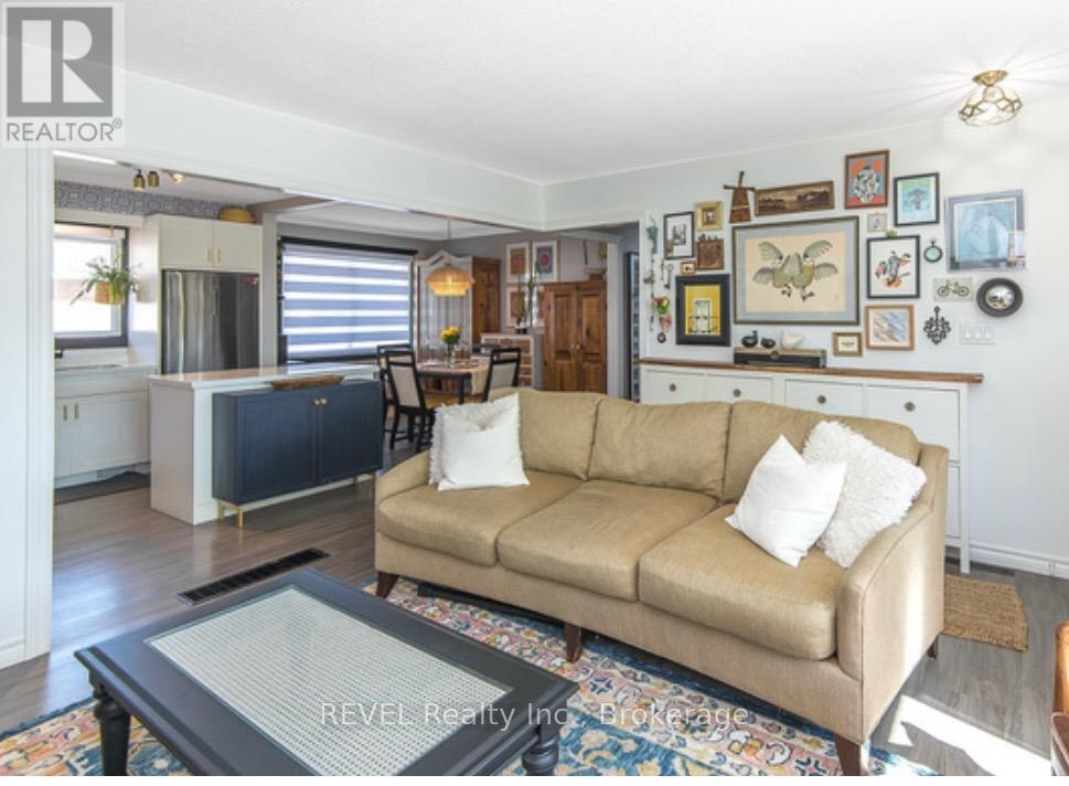 2 Cherie Road, St. Catharines, Ontario  L2M 6J9 - Photo 8 - X12466054