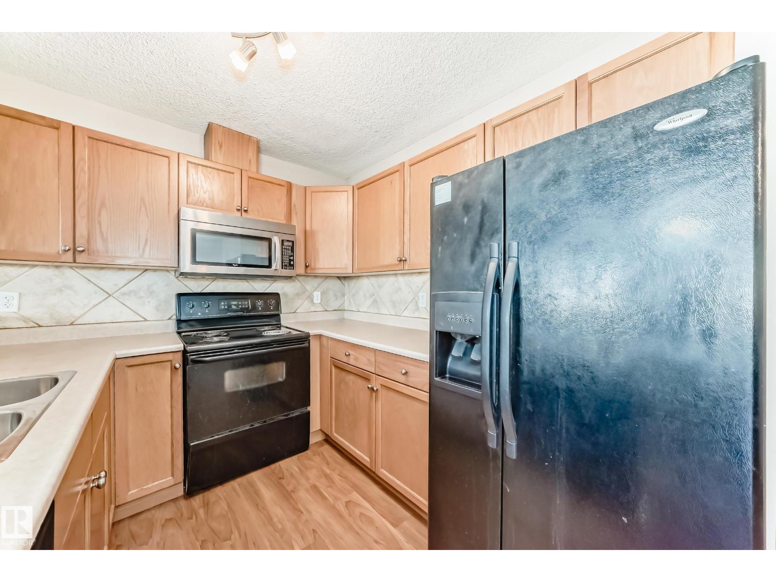 16320 56 St Nw, Edmonton, Alberta  T5Y 3L3 - Photo 8 - E4462386