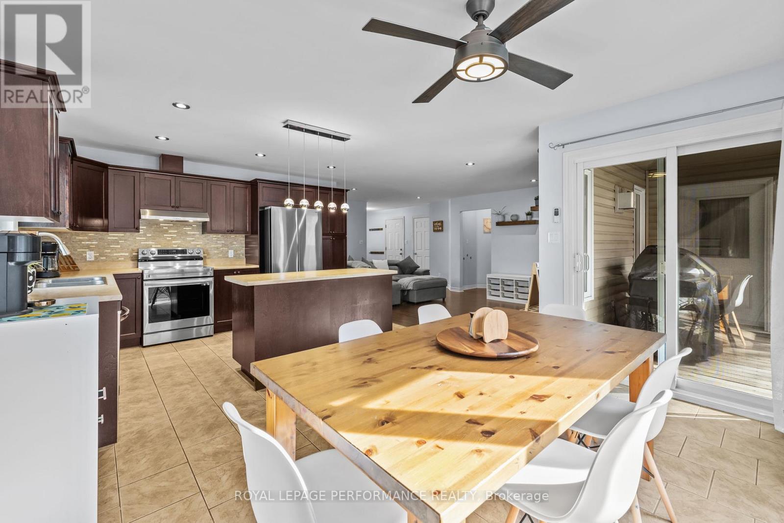54 Giroux Street, The Nation, Ontario  K0A 2M0 - Photo 11 - X12466913