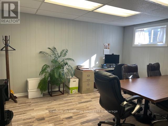 237 Main Street, Norfolk, Ontario  N4B 1V3 - Photo 6 - X12466927