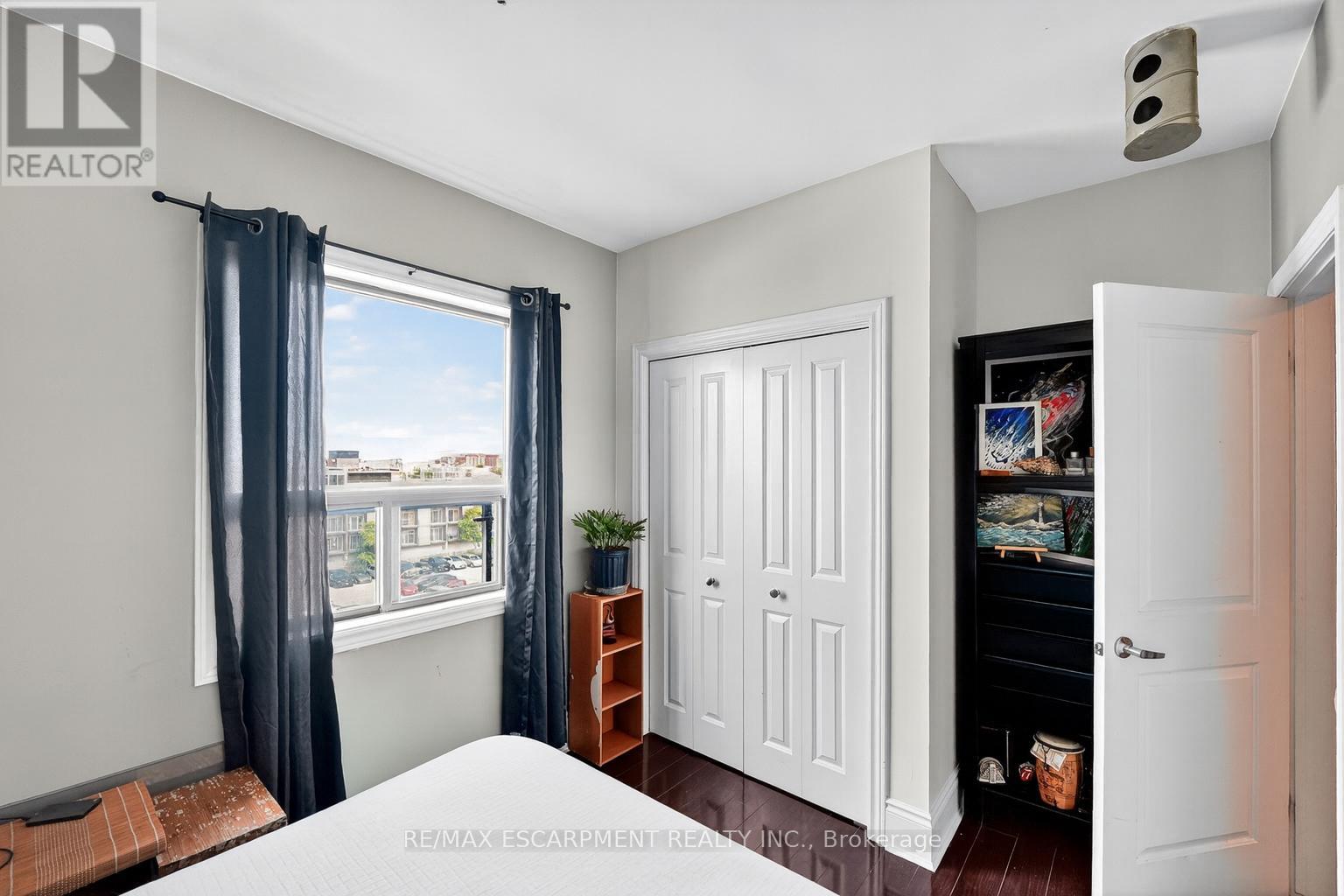404 - 80 King William Street, Hamilton, Ontario  L8R 0A1 - Photo 13 - X12466795
