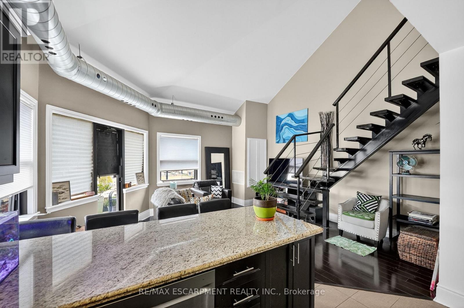 404 - 80 King William Street, Hamilton, Ontario  L8R 0A1 - Photo 6 - X12466795
